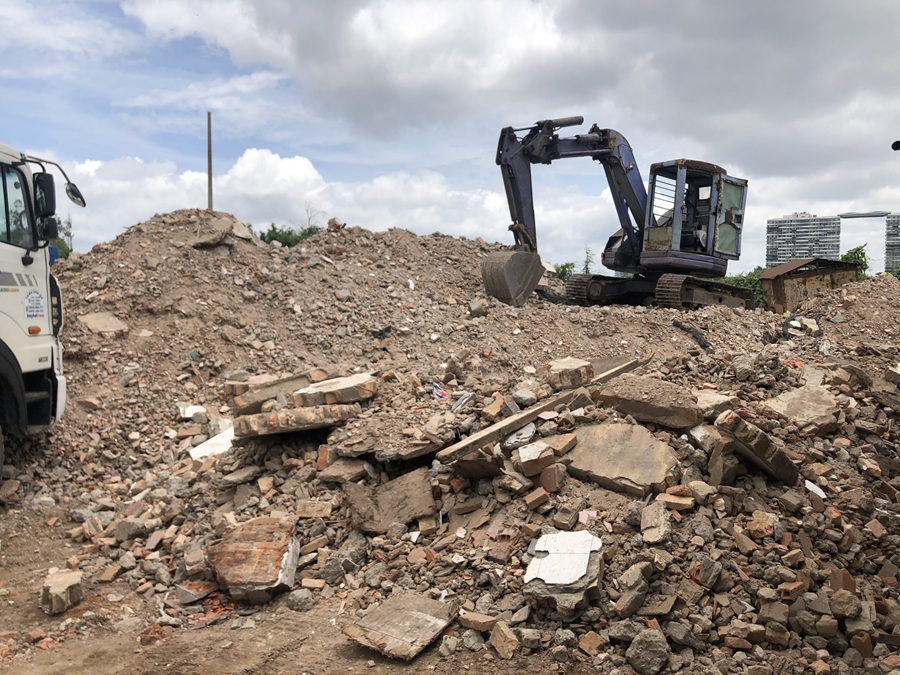 Vận Chuyển Xà Bần Dĩ An Nhanh, Gọn, Sạch Sẽ 0902.212.217