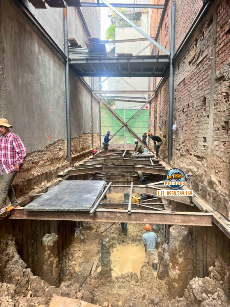 Cung cấp dịch vụ đào móng nhà tại Bình Dương nhanh chóng, uy tín, giá tốt. Đội ngũ chuyên nghiệp, thi công chính xác, bảo đảm tiến độ công trình.